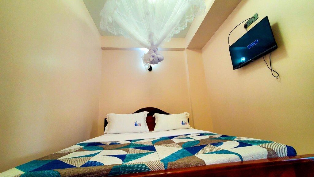 Hotel Komar Lira City