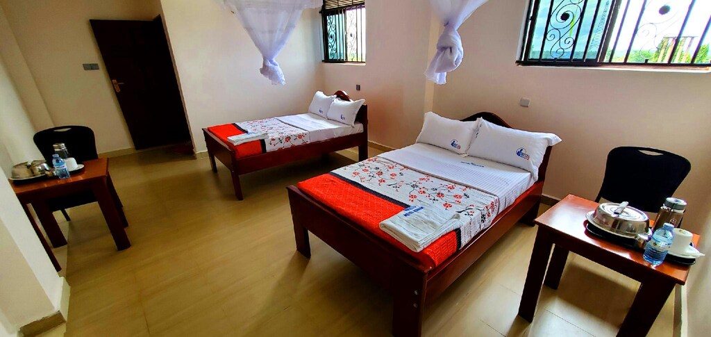 Hotel Komar Lira City